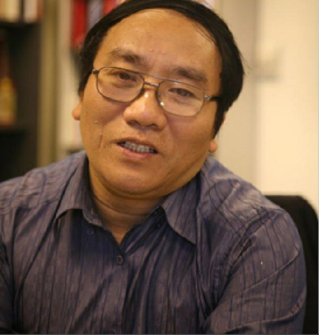 Nhà thơ Trần Đăng Khoa cho rằng, người viết “Một con vịt” là nhạc sĩ nghiệp dư