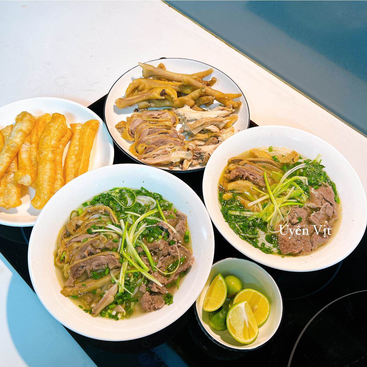 Phở gà tái