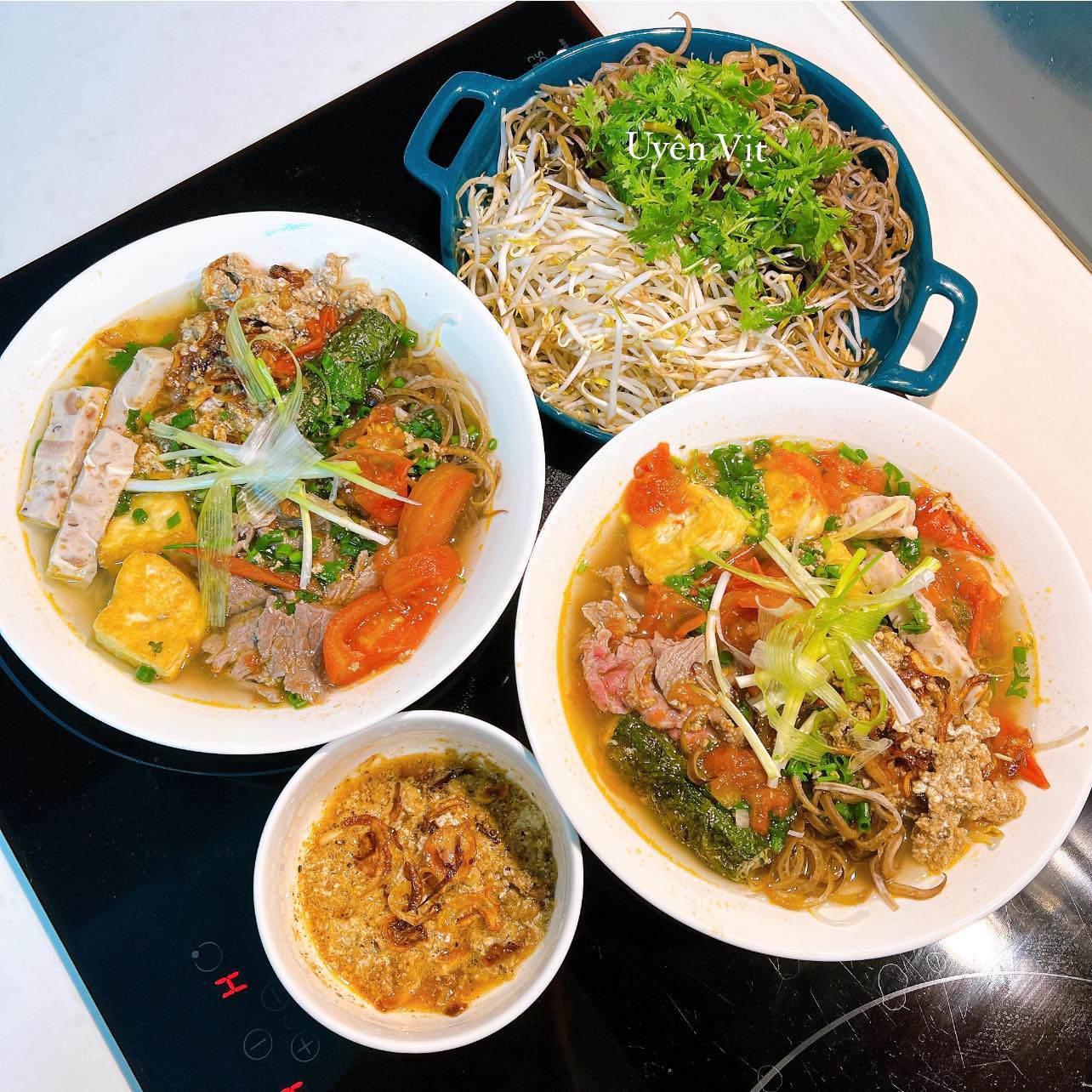 Bún riêu cua giò bò đậu