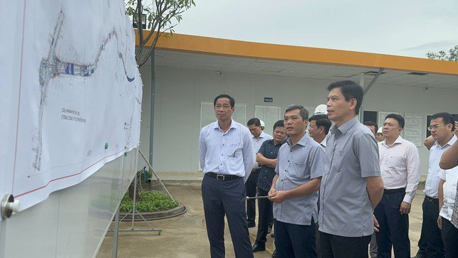 Đoàn công tác Bộ GTVT kiểm tra dự án cao tốc Biên Hòa - Vũng Tàu