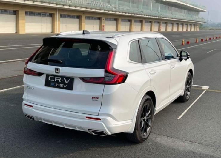 Honda triệu hồi thay thế sách hướng dẫn sử dụng nhanh mẫu xe CR-V e:HEV RS - 2