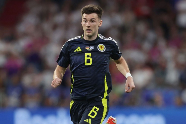 =9. Kieran Tierney (Scotland, tốc độ tối đa: 35 km/h).