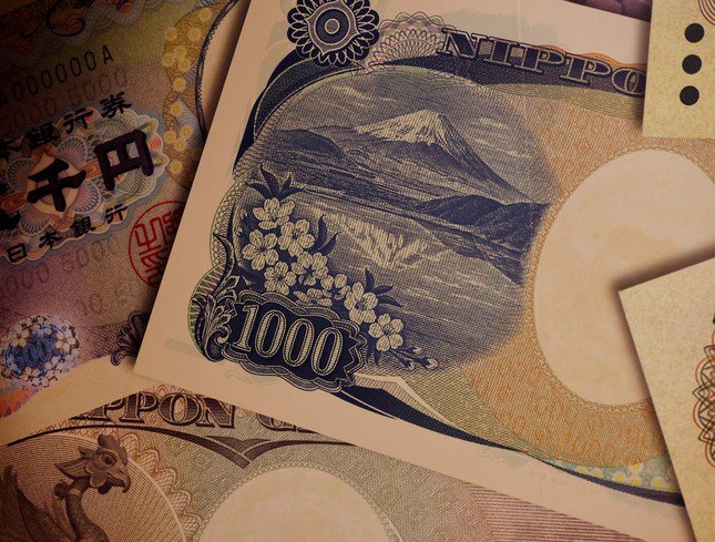 Đồng yên Nhật đang mất giá so với đồng USD.