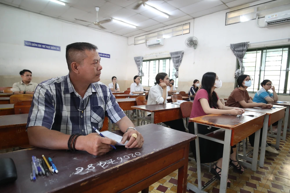 Anh Nguyễn Thế Tú cho biết tham dự kỳ thi tốt nghiệp THPT 2024 với mong muốn tiếp tục con đường học vấn còn dang dở. Ảnh: VĐ