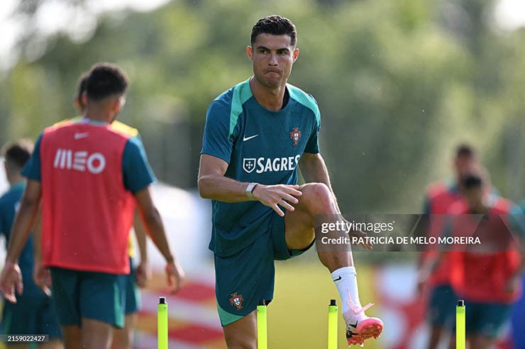 Superstar Ronaldo practices diligently