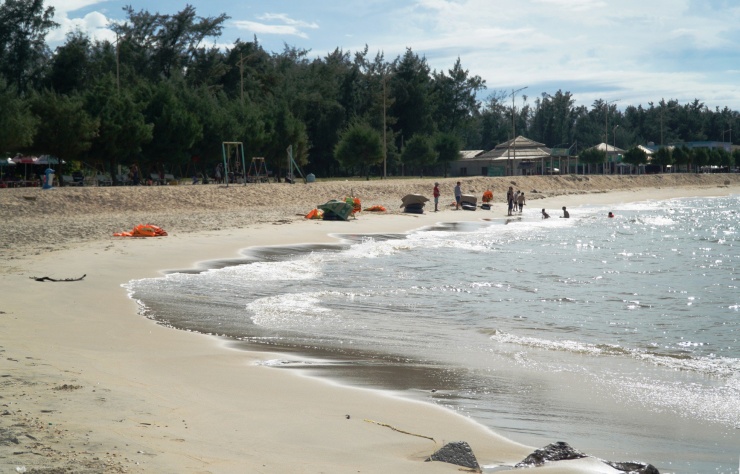Sạt lở bờ biển bất thường giữa mùa hè ở Thừa Thiên-Huế - 5