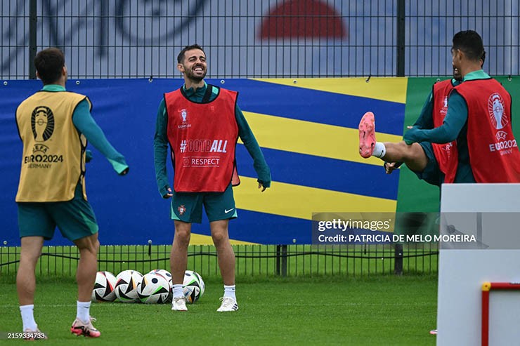 Portugal's squad is 8 times higher than Slovenia's, revealing SAO will play alongside Ronaldo - 7