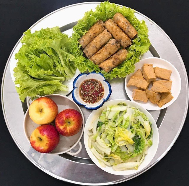 Hạnh phúc đôi khi đơn giản là một mâm cơm gia đình đủ mặt.