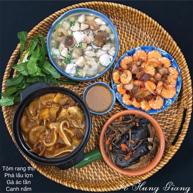 Bữa cơm này mẹ nấu, con nhớ suốt đời - mâm cơm gia đình là bảo tàng cảm xúc.