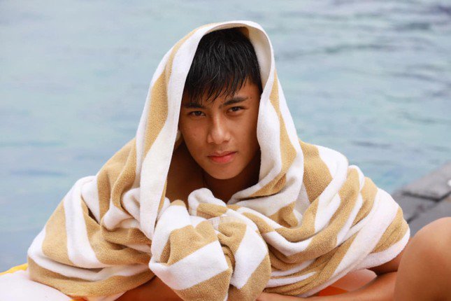 "Hotboy" Trần Gia Bảo - cầu thủ U17 Việt Nam ghi bàn trận gặp U17 Nhật Bản - 8