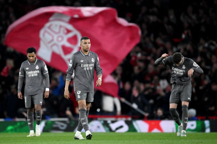 Thảm bại trước Arsenal phơi bày mọi vấn đề của Real Madrid