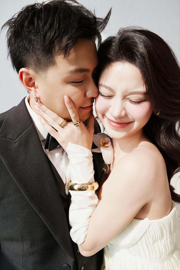 Clip: Những khoảnh khắc ngọt ngào của Hàn Hằng và Huyme
