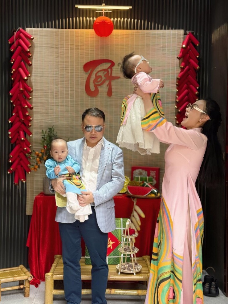 Phương Oanh dọn tiệc thôi nôi hoành tráng cho cặp song sinh, chuẩn dáng "phu nhân cá mập" với bộ trang sức kim cương - 10