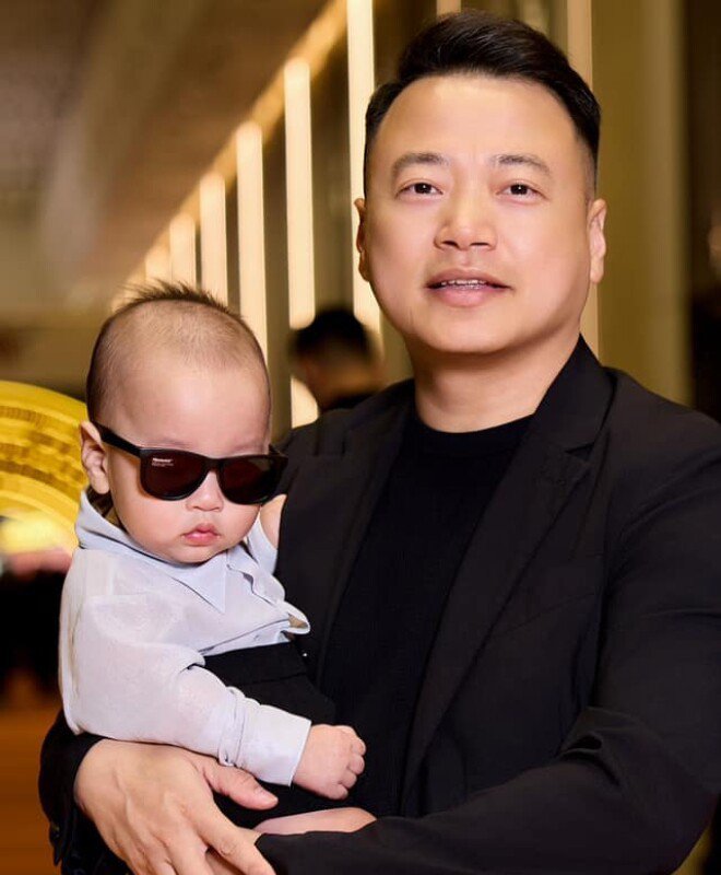 Phương Oanh dọn tiệc thôi nôi hoành tráng cho cặp song sinh, chuẩn dáng "phu nhân cá mập" với bộ trang sức kim cương - 9