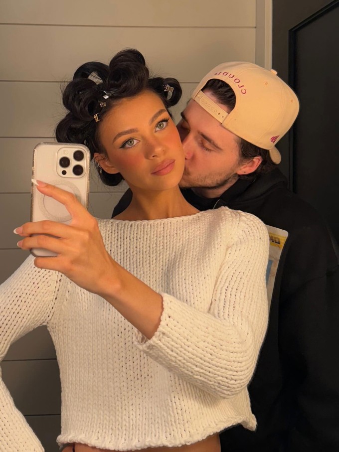 Brooklyn Beckham 'cắt đứt quan hệ với hai em trai'