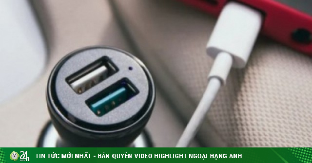 Sạc điện thoại trên ô tô: Tưởng vô hại nhưng tiềm ẩn nguy cơ