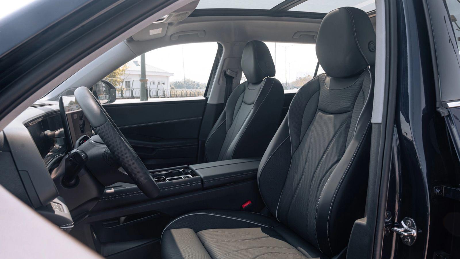 Cận cảnh mẫu xe Volkswagen Teramont Pro đầu tiên tại Việt Nam - 5