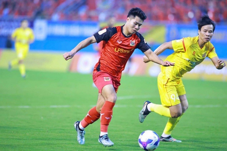 Trương Tiến Anh hiện khoác áo Ninh Bình FC