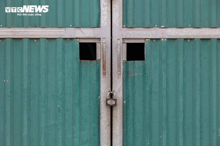 Cận cảnh lò mổ tuồn gần 300 tấn lợn bệnh vào trường học, chợ đầu mối ở Hà Nội - 16