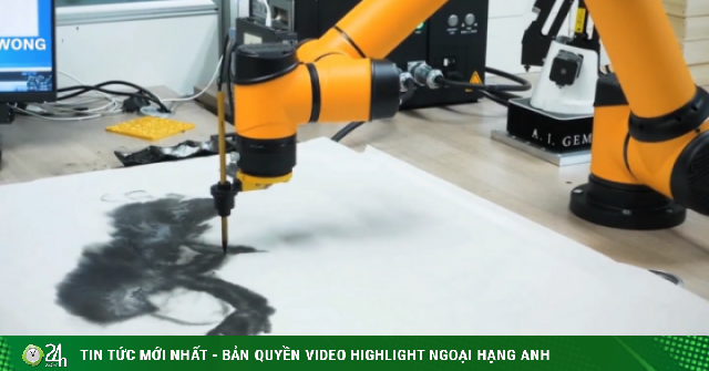 Robot cầm bút lông: Cuộc giao thoa giữa AI và thủy mặc truyền thống