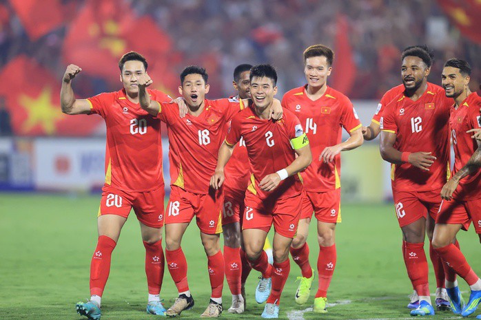 Trở lại Top 100 FIFA, bóng đá Việt Nam cần có những bước đột phá để tiến xa hơn. (Ảnh: THẠO HOÀNG)