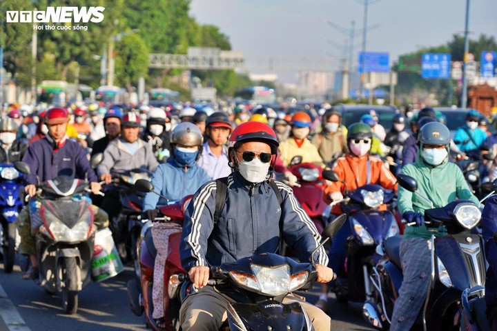 Lương Ý)