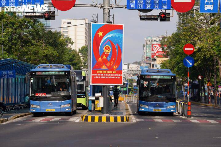 Lương Ý)