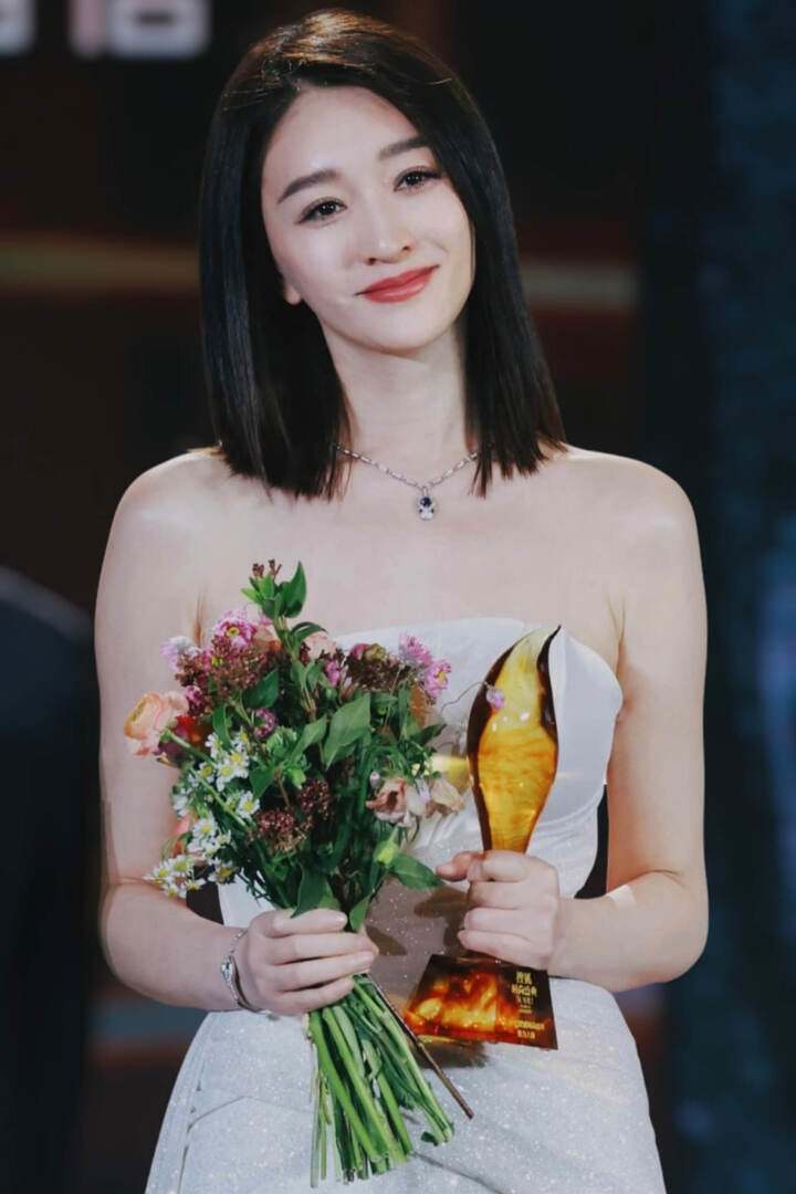 Ai là đối thủ đáng gờm nhất? - 11