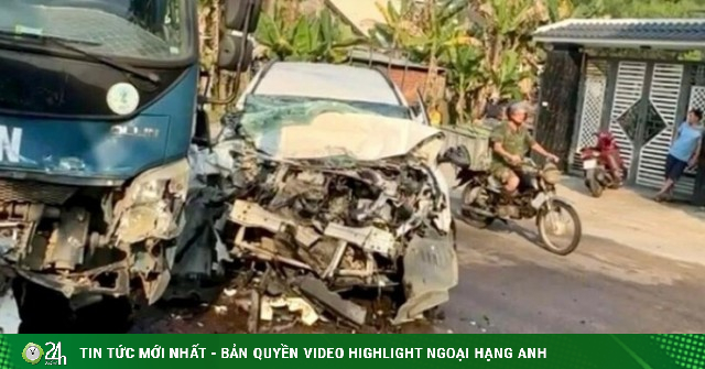 Xe tải va chạm ô tô ở Đà Nẵng, 4 người thương vong