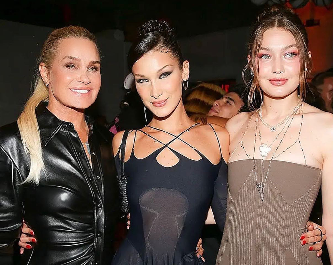 Instagram Yolanda Hadid