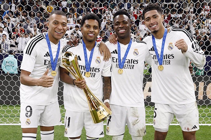 Đội hình Real Madrid nhiều ngôi sao lớn và họ không ngại phải hy sinh Vinicius