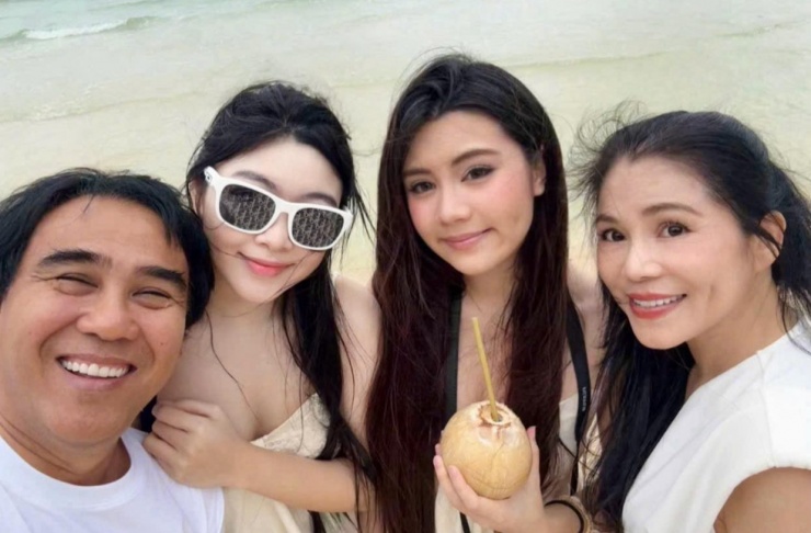  "Ba có thể đếm được bao nhiêu ngày tháng đưa con đến trường, đếm hết những sợi tóc bạc trên đầu ba nhưng không thể đếm được những tình yêu thương ba dành cho con yêu".