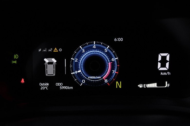 Giá xe Toyota Veloz Cross tháng 4/2026, ưu đãi 100% lệ phí trước bạ - 12