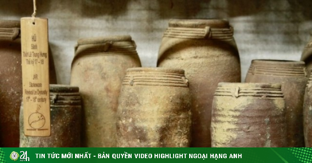 Lộ diện cổ vật gốm nghìn năm dưới đáy sông Hương