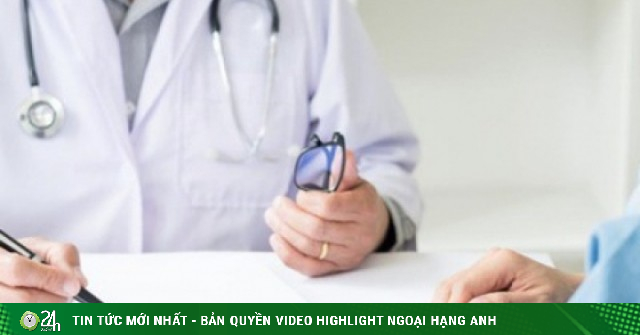 Mắc giang mai, nam thanh niên ngâm lá trầu không gây biến chứng