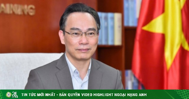 Bộ trưởng Bộ Giáo dục và Đào tạo Hoàng Minh Sơn