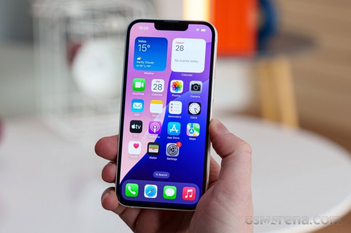 iPhone 16e