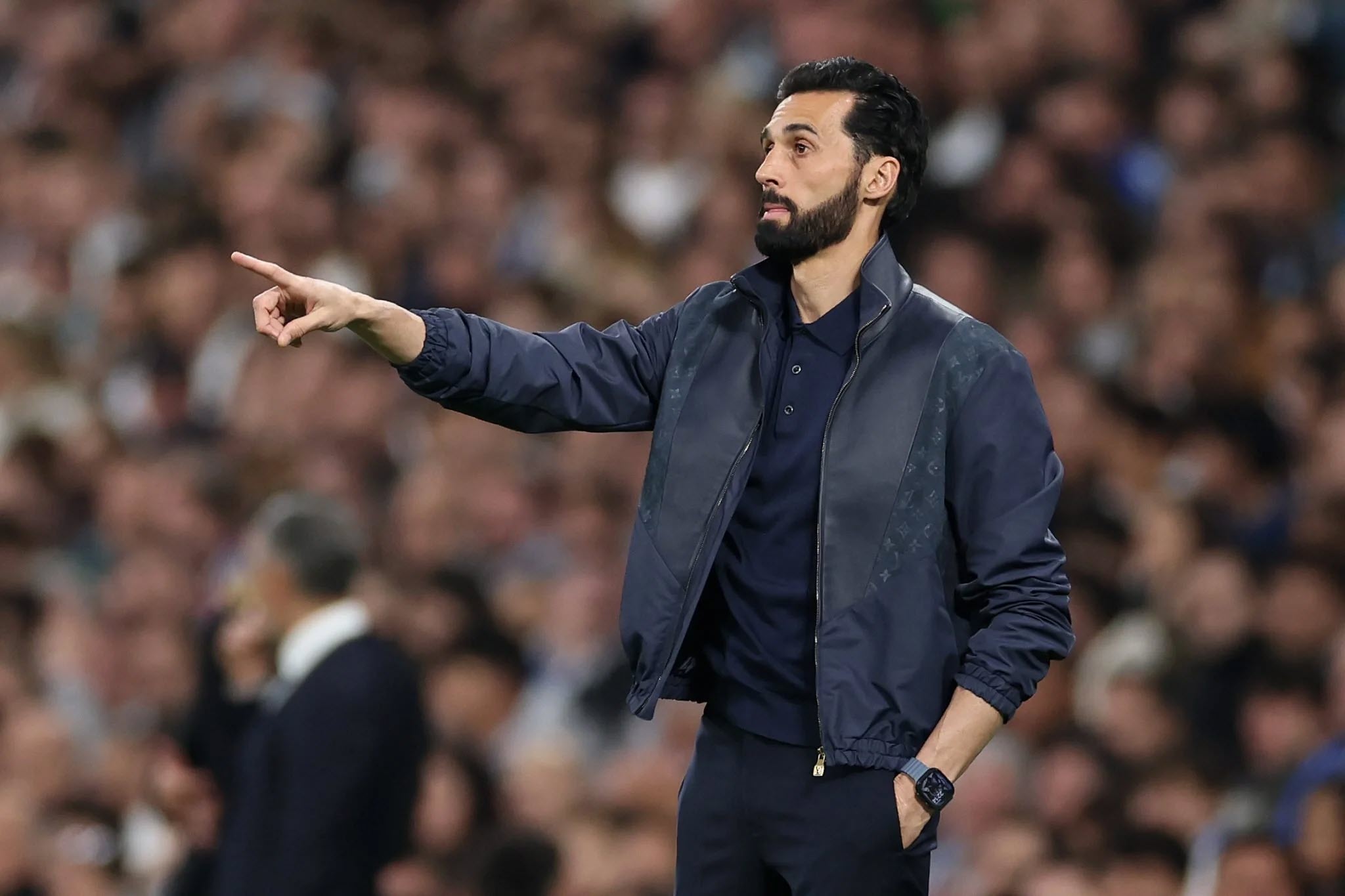 Arbeloa quyết không tha cho Asencio chừng nào trung vệ này chưa xin lỗi toàn đội