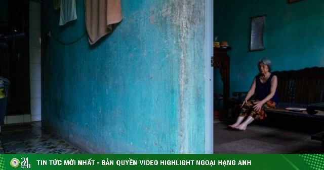 Cảnh sống thấp thỏm trong khu tập thể cũ nát 50 năm chờ ngày phá dỡ