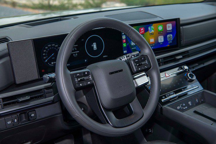 SUV càng nhiều công nghệ, người lái càng “thui chột” kĩ năng? - 7