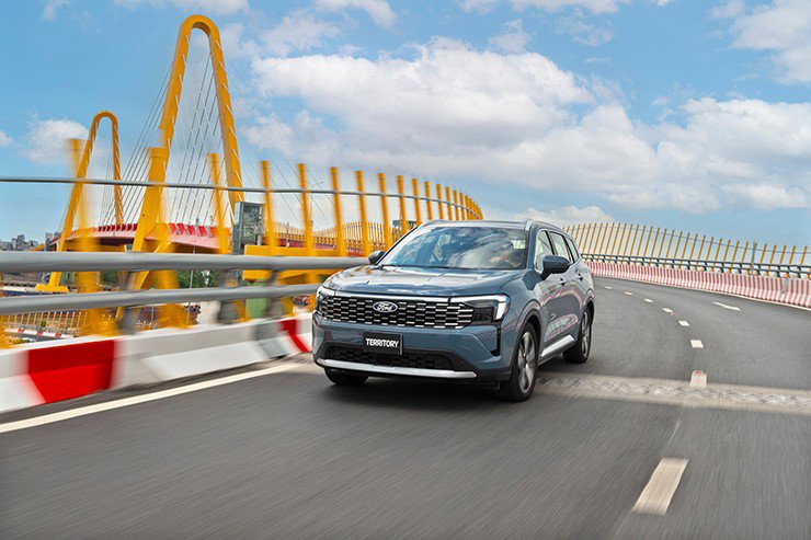 SUV càng nhiều công nghệ, người lái càng “thui chột” kĩ năng? - 2