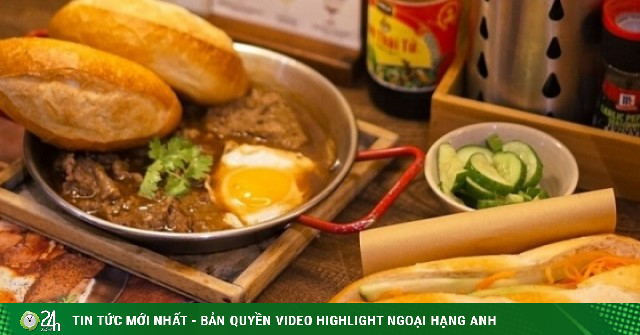 Tiệm bánh mì khu phố cổ hút khách Tây xếp hàng chờ mua