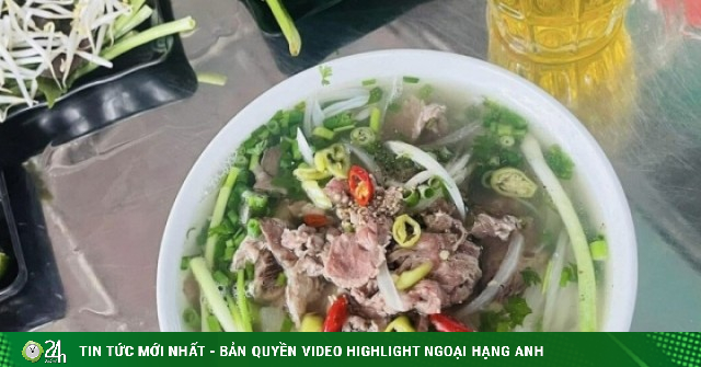 Giá tô phở tăng 10.000 đồng, chủ quán lời thêm hay chỉ ‘gồng lỗ’?