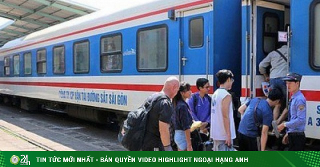 Giá vé máy bay, tàu hỏa dịp 30/4 - 1/5 tăng, giảm ra sao?