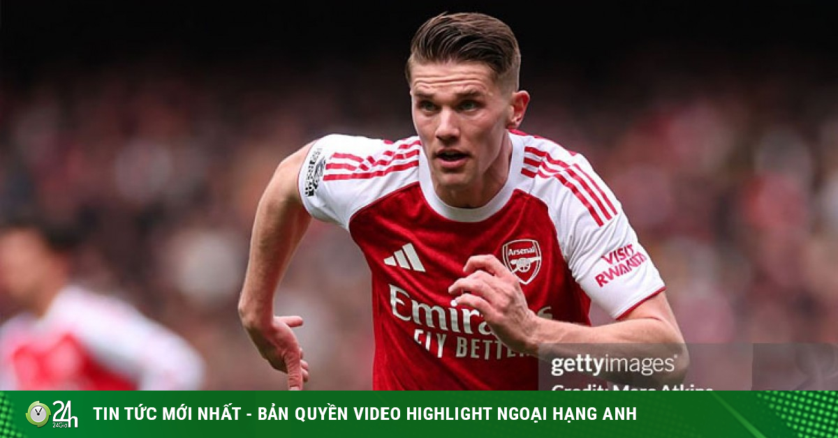 Gyokeres vô duyên nhưng đổ lỗi mặt cỏ, fan Arsenal chê "không có liêm sỉ"