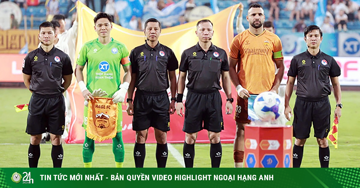 Xuân Son "nổi điên" vì mất penalty oan uổng, trọng tài đối diện án "treo còi"