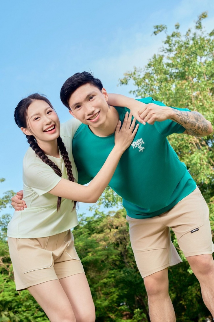 Cặp vợ chồng người đẹp - cầu thủ triệu người ngưỡng mộ - 4