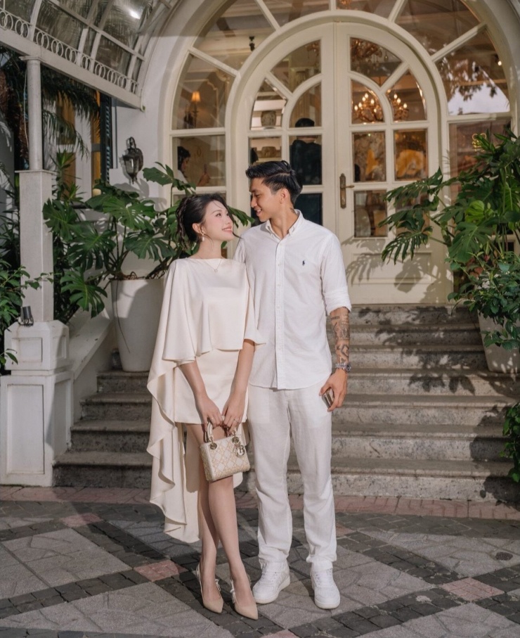 Cặp vợ chồng người đẹp - cầu thủ triệu người ngưỡng mộ - 8