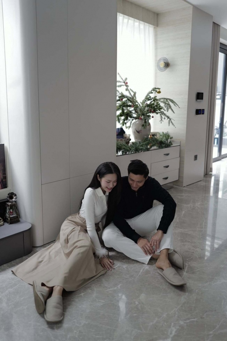 Cặp vợ chồng người đẹp - cầu thủ triệu người ngưỡng mộ - 7