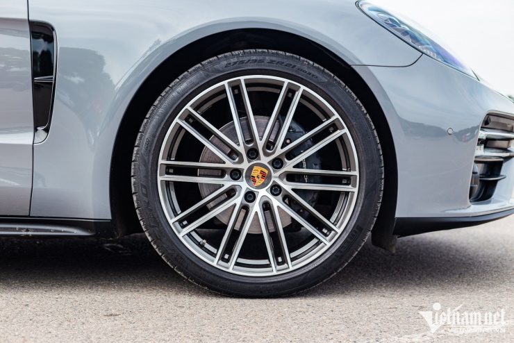 Đi xe sang Porsche 7 tỷ biển ngũ quý 2, chủ xe vẫn chi 200 triệu độ ‘lên đời’ - 9